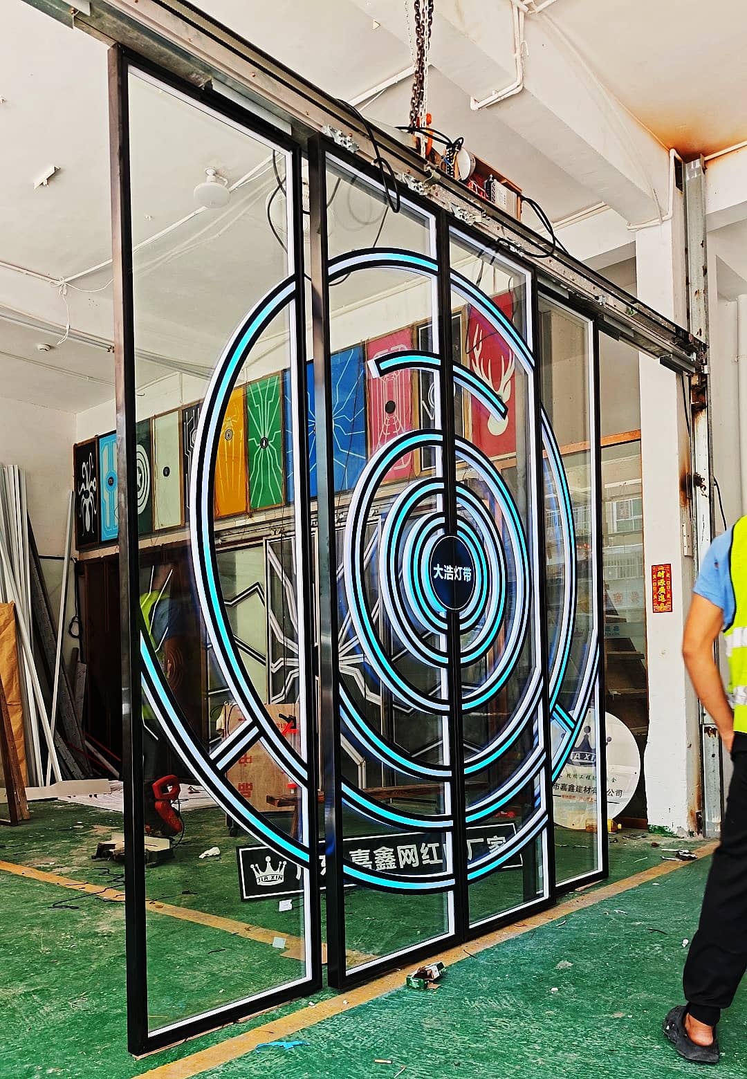 嘉鑫网红门 网红科技门 科技感应门