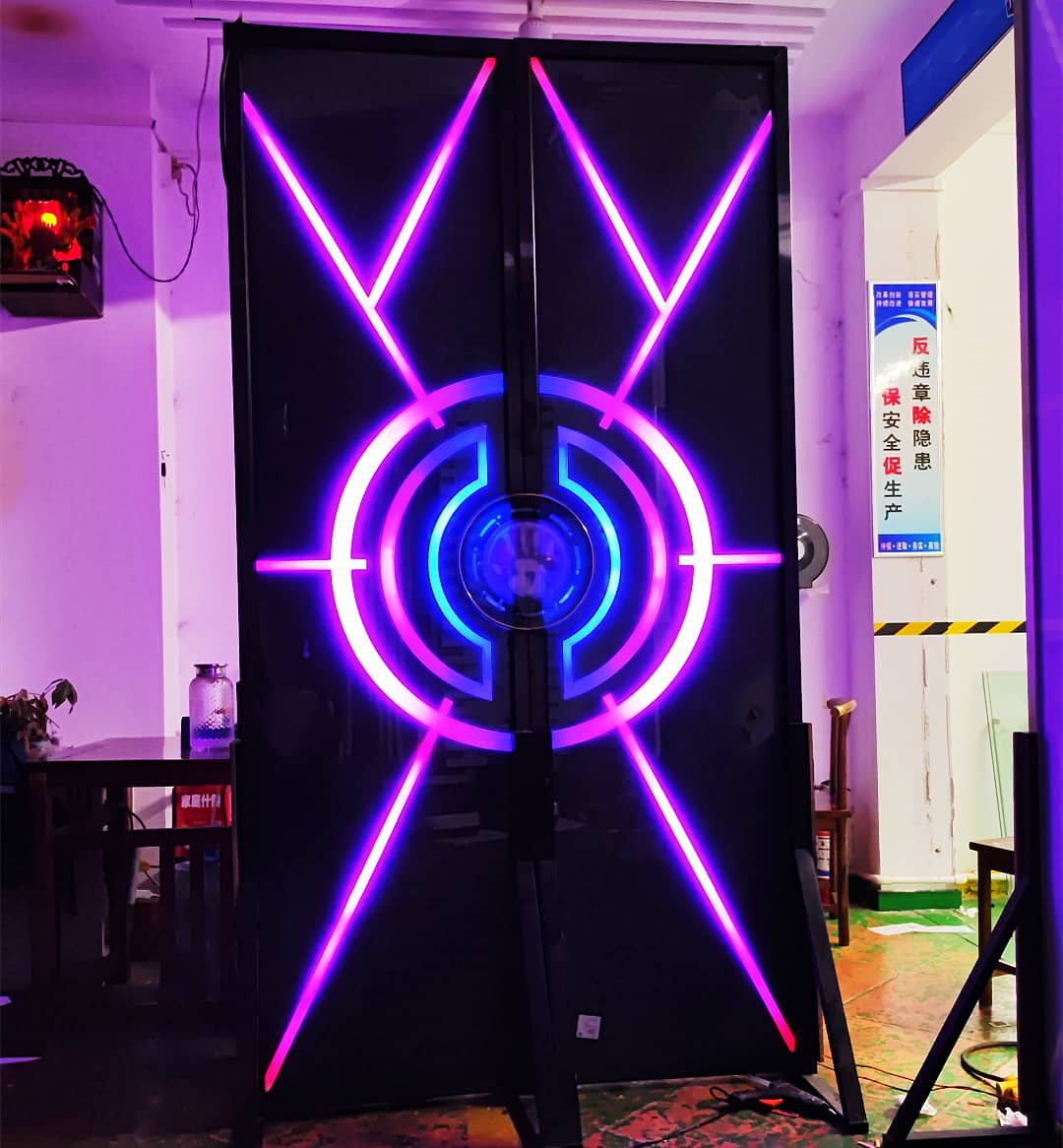 嘉鑫网红门科技门密室