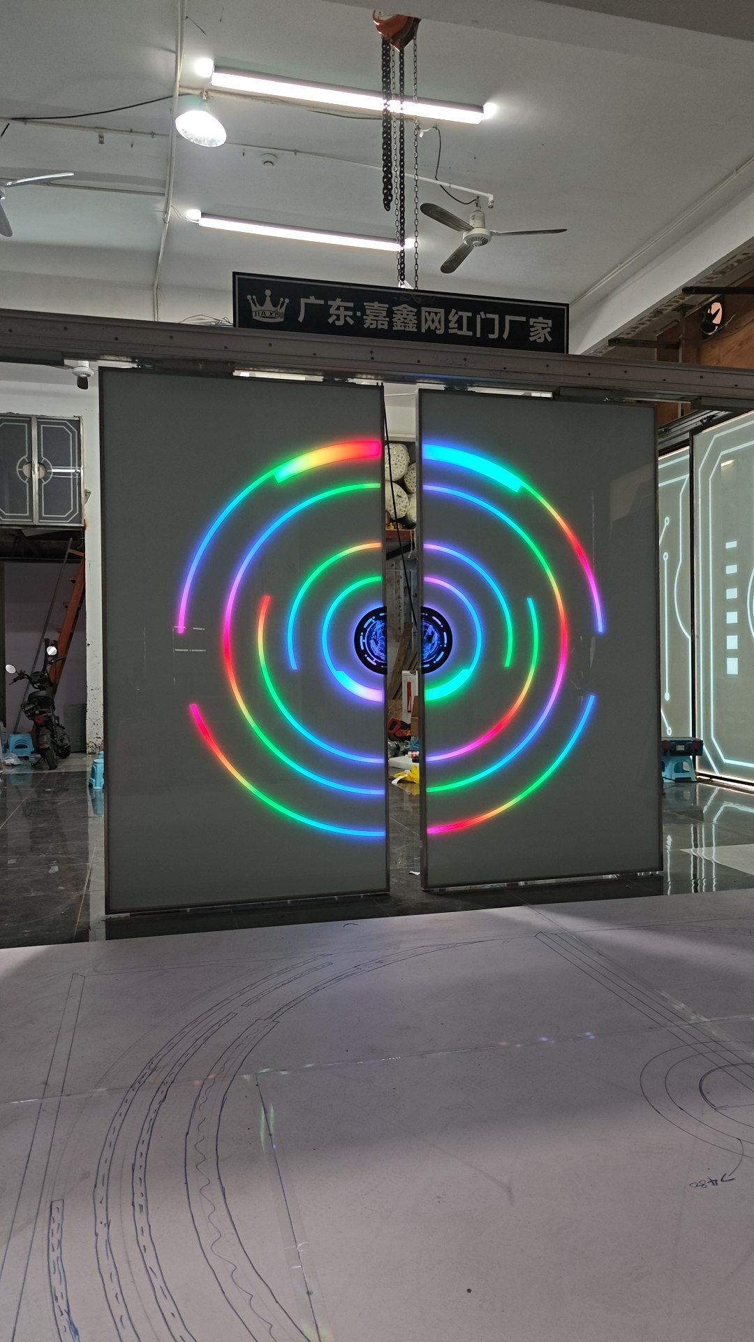 自动门 科技造型幻彩门